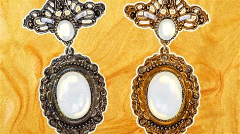 what causes tarnish on jewelry